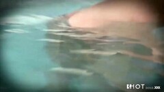 Blonde and brunette sluts go lesbo by the poolside Thumb